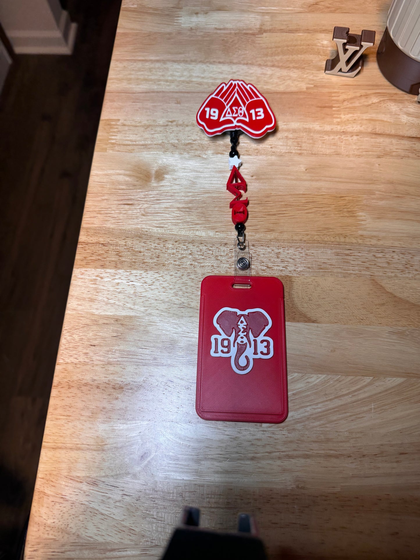 Red & White Desk & Gift Set ❤️🤍