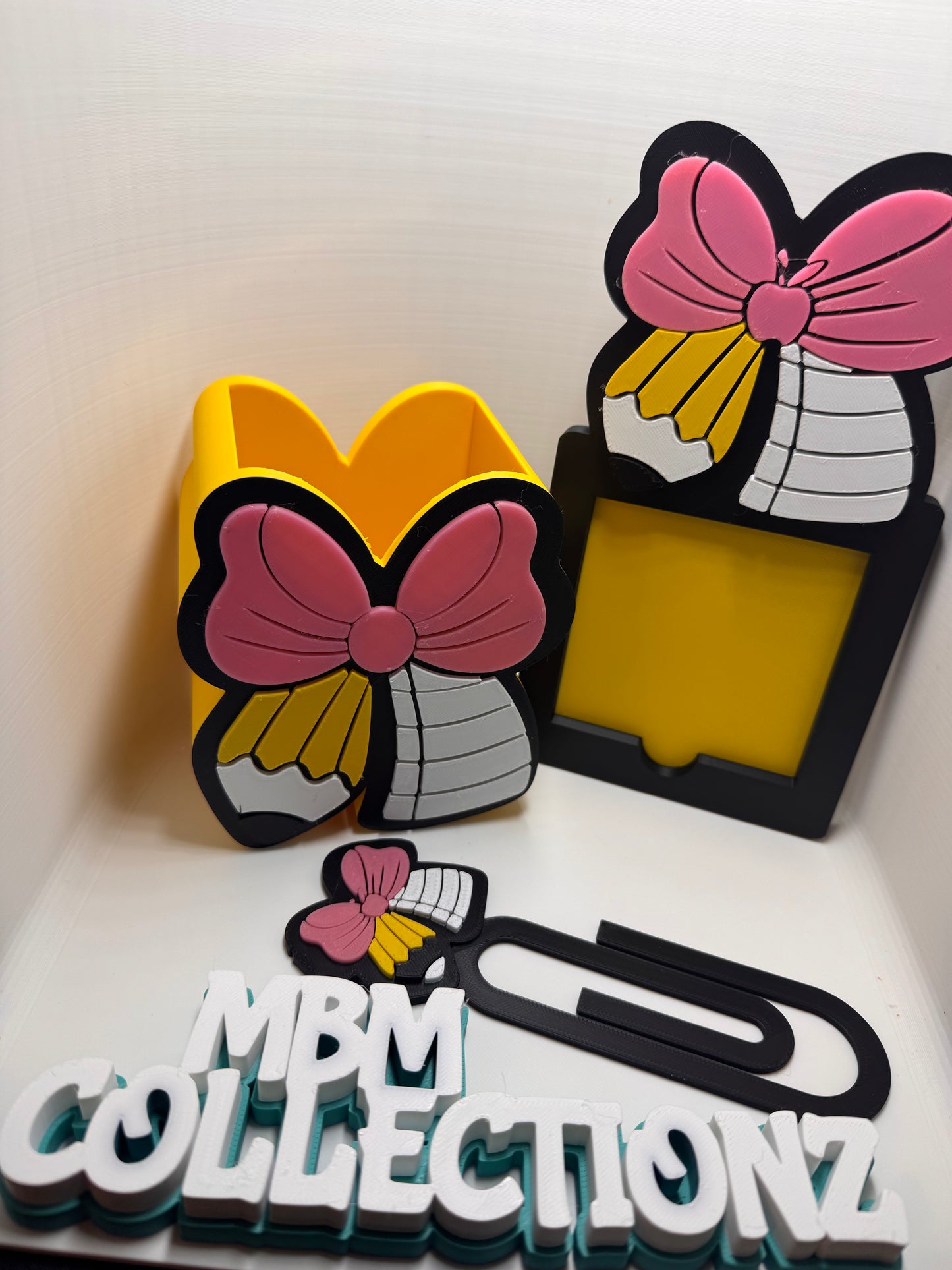 Pencil Bow Desk Set | Teacher Desk Organizer
